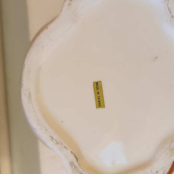 Mother Goose Cookie Jar With Salt And Pepper Shakers - Picture 12 of 16